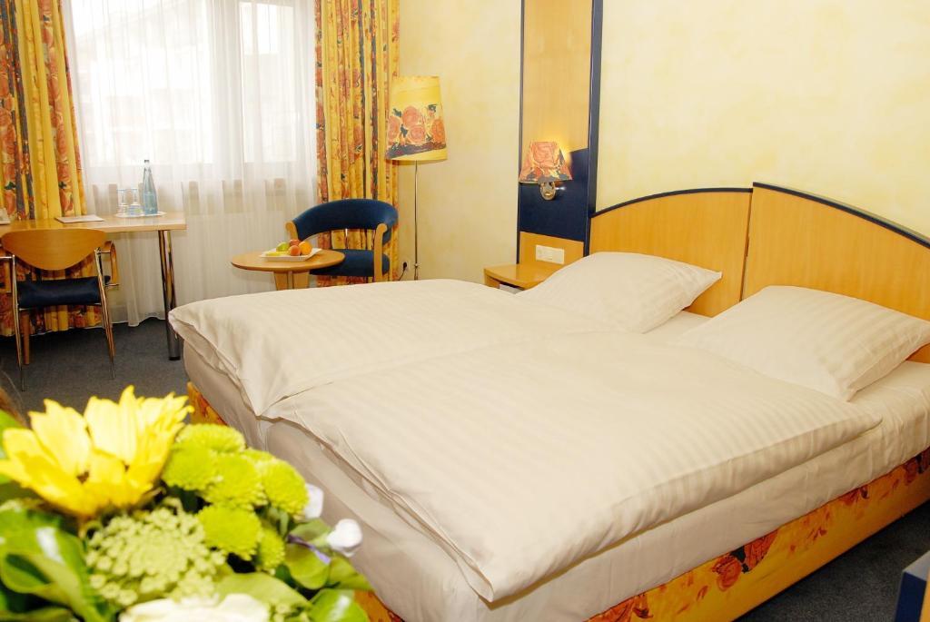Hotel Graf Όφενμπαχ Δωμάτιο φωτογραφία